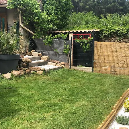 펜션 La Magnanerie De L'estrade, 8 Pers Avec Piscine Rosières